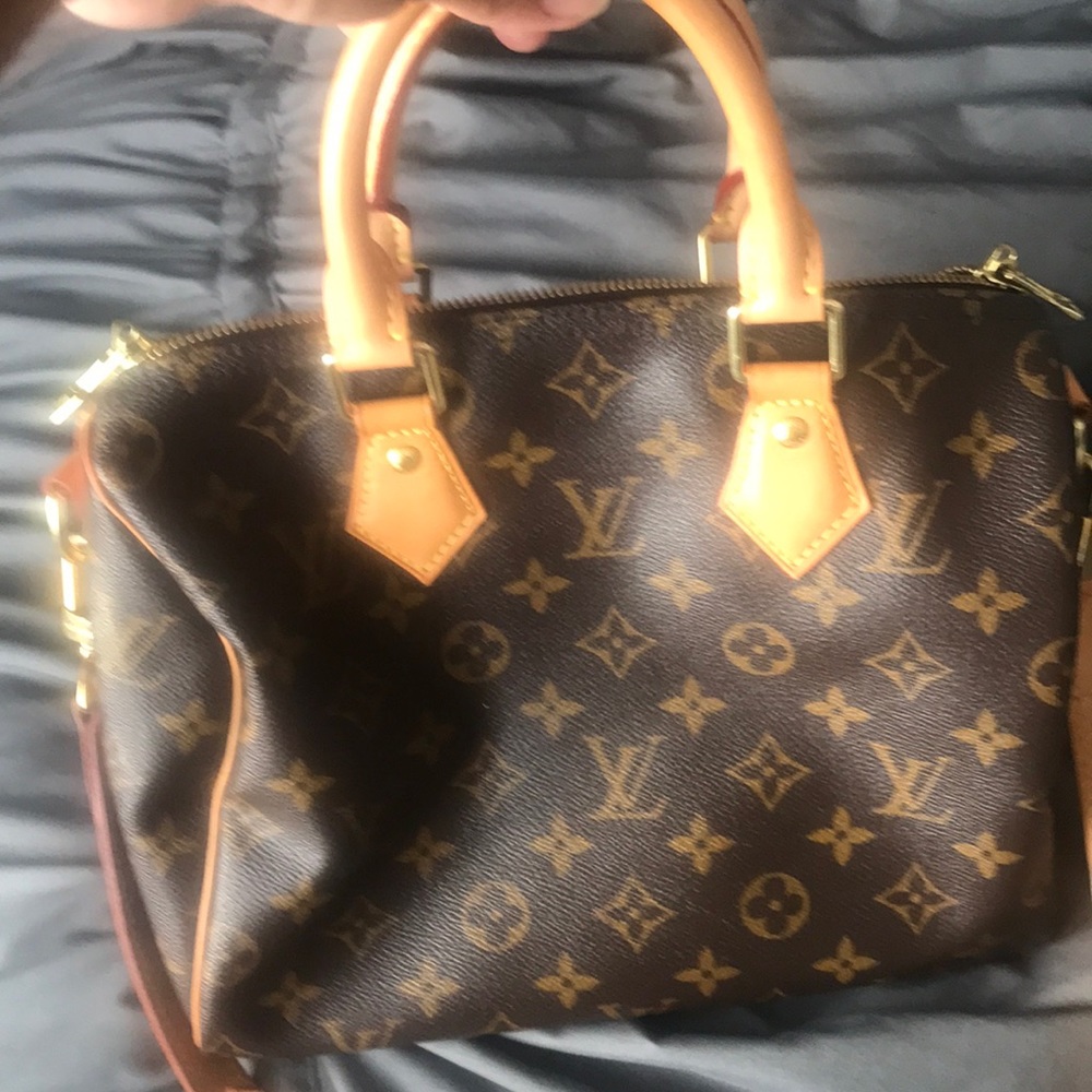 LOUIS VUITTON 25